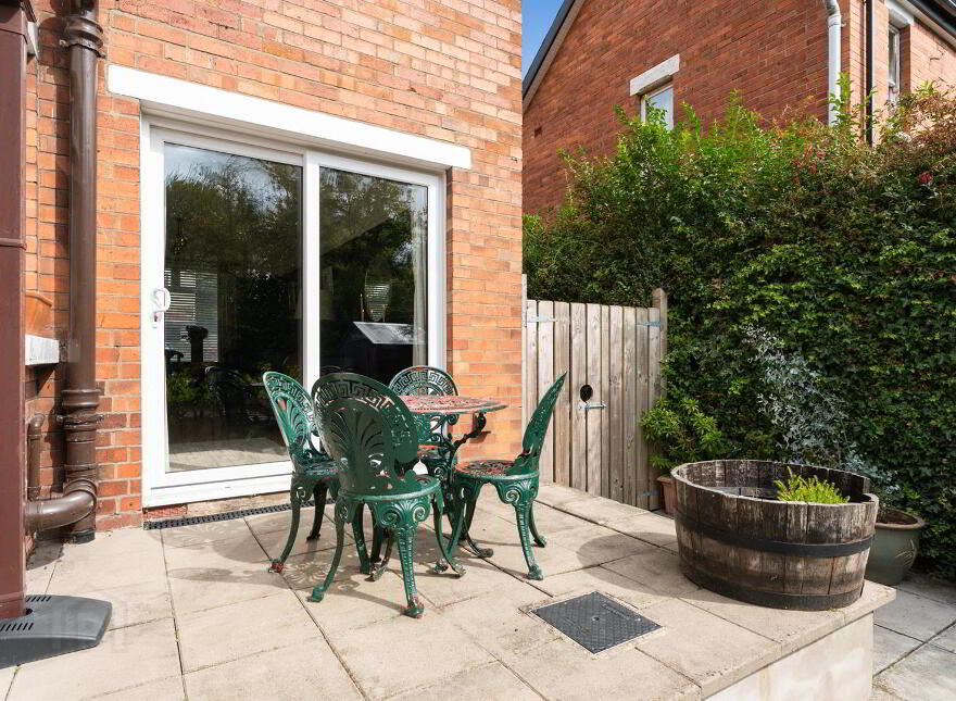 10 Onslow Parade, Cregagh/ Ravenhill, Belfast, BT6 0AR