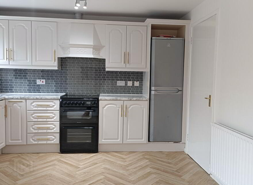 Leafair Park, Derry City, BT48 8JT photo
