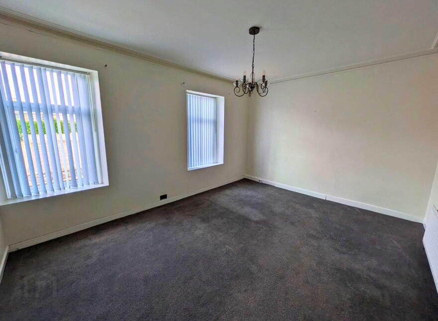 3 Victoria Road, Larne, BT40 1RY