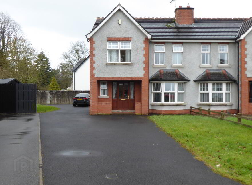 15 Dergmoney View, Omagh, BT78 1HZ photo