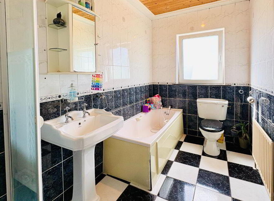 Hill, 16 Glenlea, Ballyheigue, V92NV09