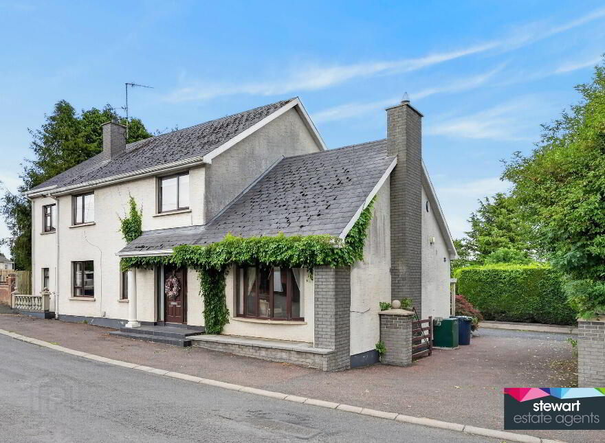 51 Lisnasure Road, Donaghcloney, Dromore, BT25 1JH