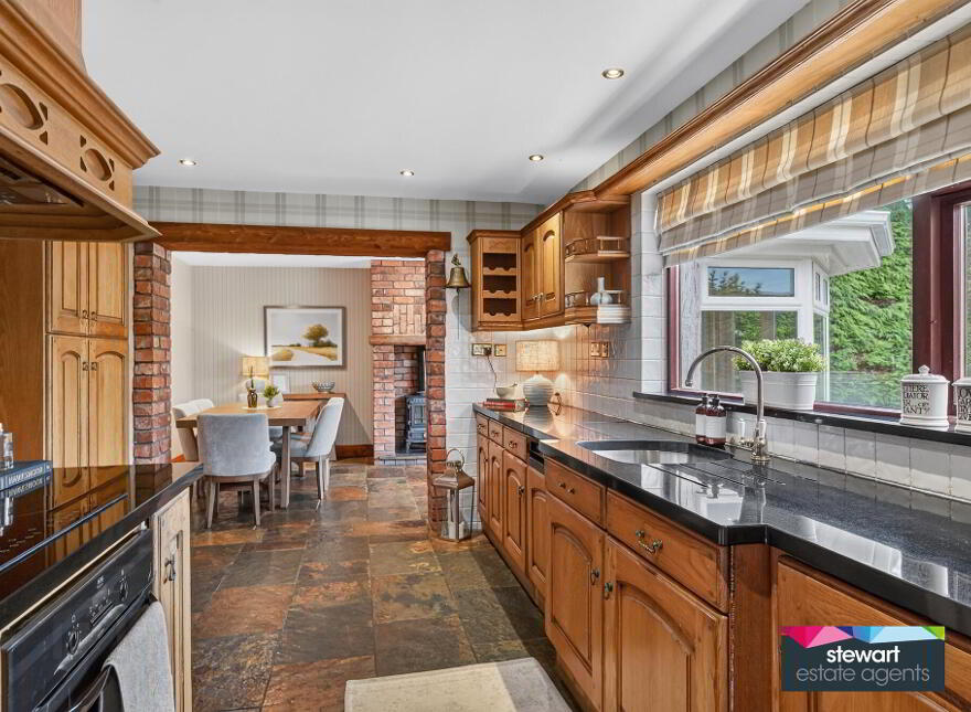 51 Lisnasure Road, Donaghcloney, Dromore, BT25 1JH