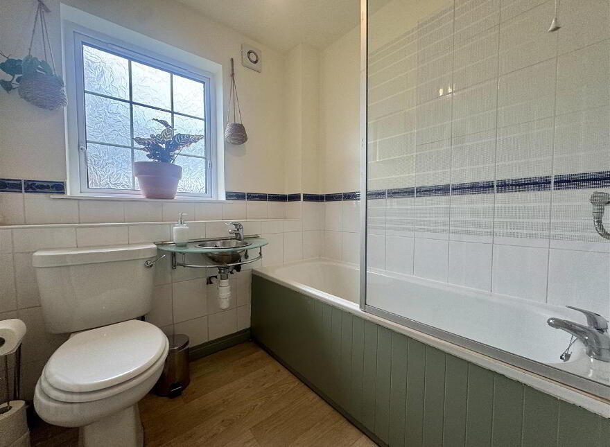 Apt. C, 43 Station Road, Antrim, BT41 4AB