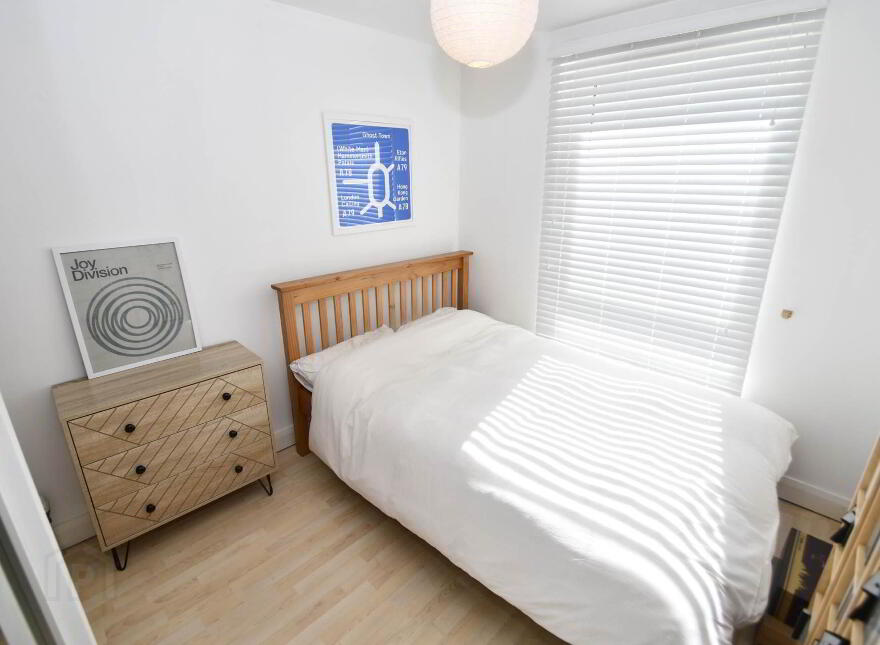 Apt 5, Anderson Building, Ross Mill Avenue, Falls Road, Belfast, BT13 2QQ