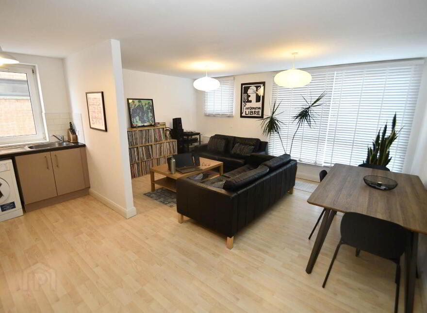 Apt 5, Anderson Building, Ross Mill Avenue, Falls Road, Belfast, BT13 2QQ