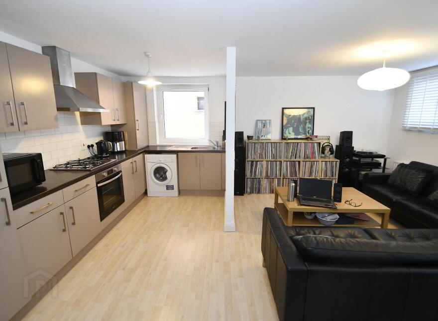 Apt 5, Anderson Building, Ross Mill Avenue, Falls Road, Belfast, BT13 2QQ