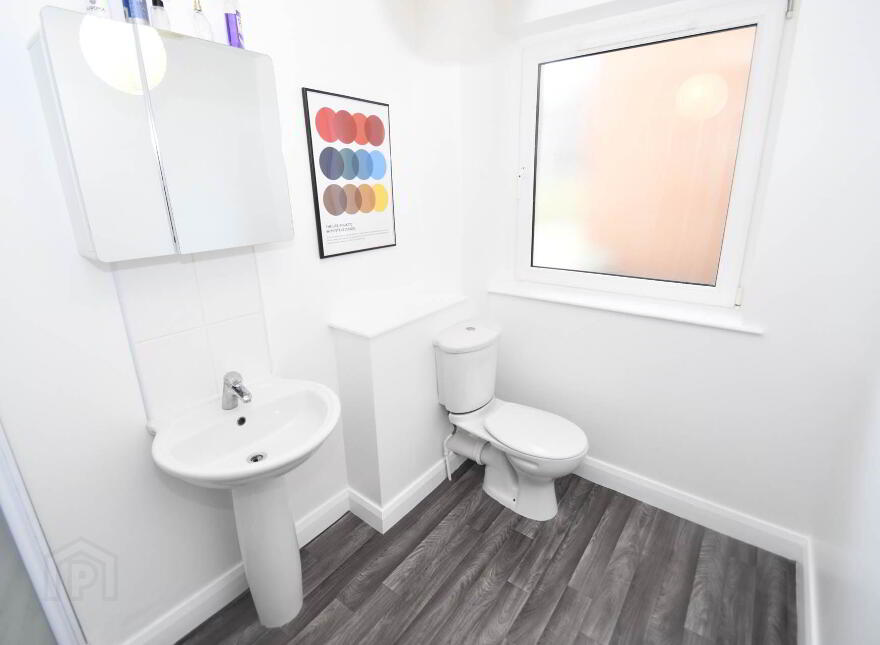 Apt 5, Anderson Building, Ross Mill Avenue, Falls Road, Belfast, BT13 2QQ