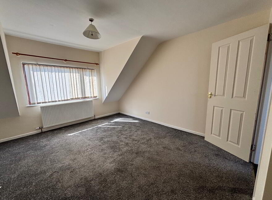 43 Town Park, Carrickfergus, BT38 8FG