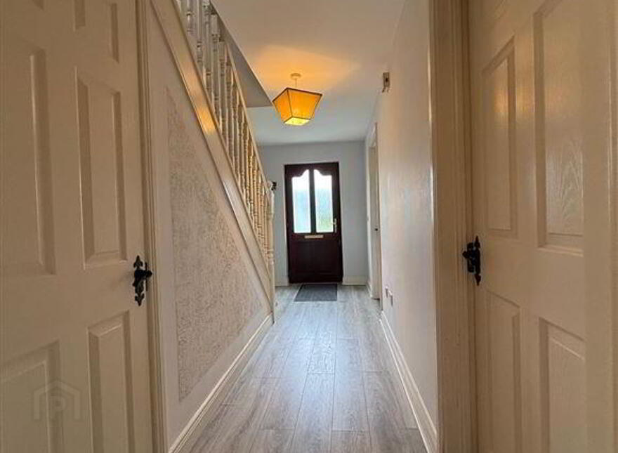 6 Castle Court, Ballaghaderreen, F45XY70