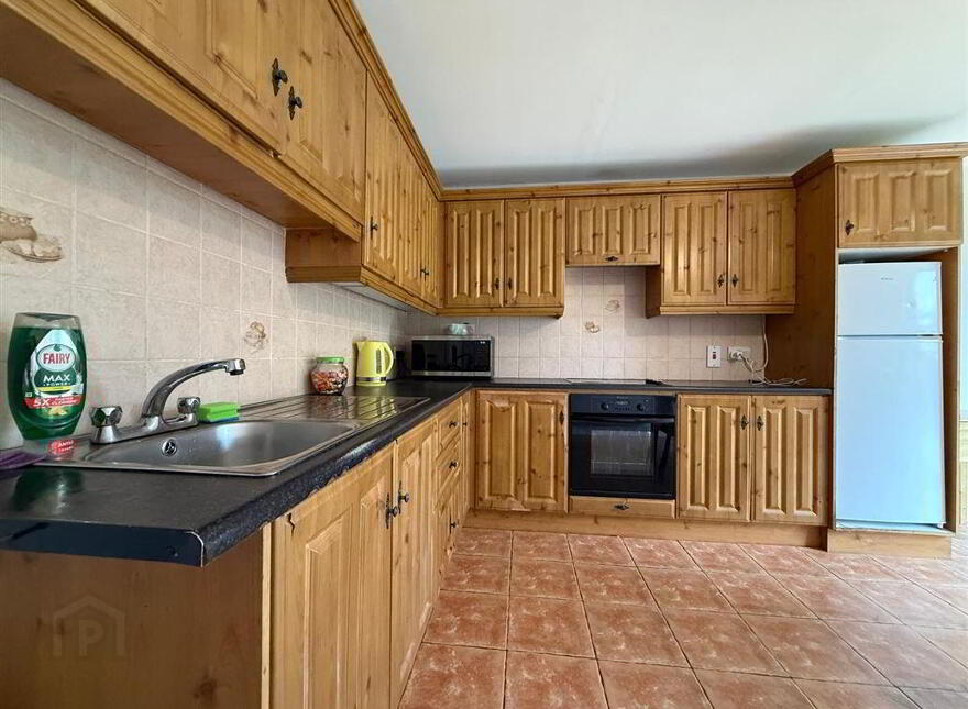 6 Castle Court, Ballaghaderreen, F45XY70