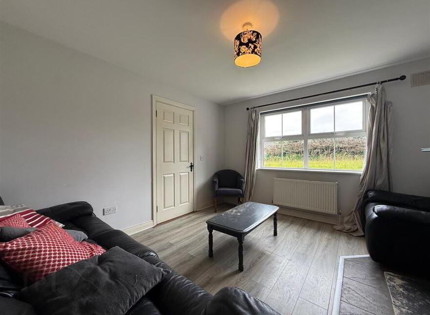 6 Castle Court, Ballaghaderreen, F45XY70