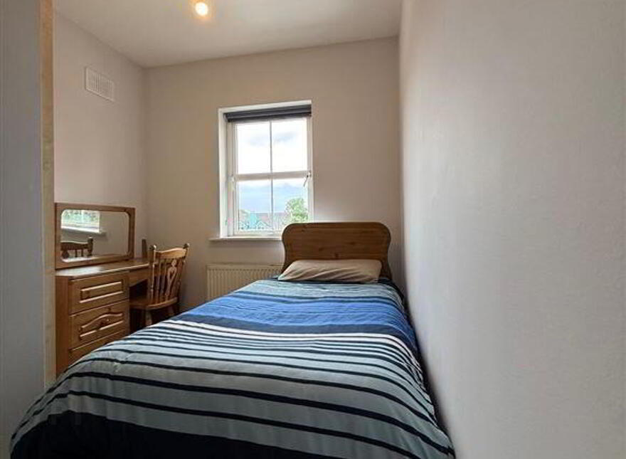 6 Castle Court, Ballaghaderreen, F45XY70