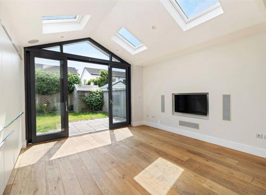 104 Eaton Wood Grove, Shankill, Dublin, D18F7P2