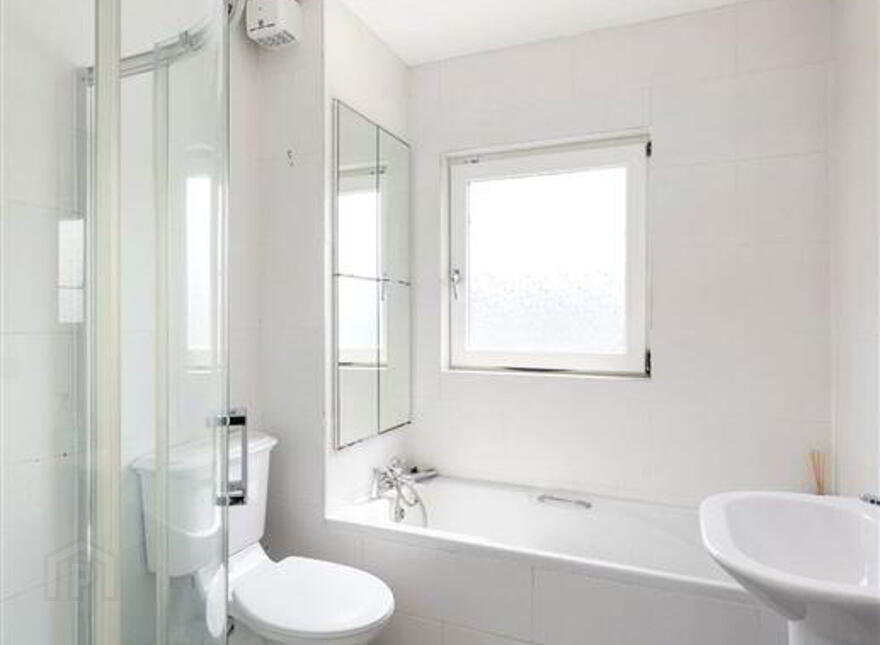 104 Eaton Wood Grove, Shankill, Dublin, D18F7P2