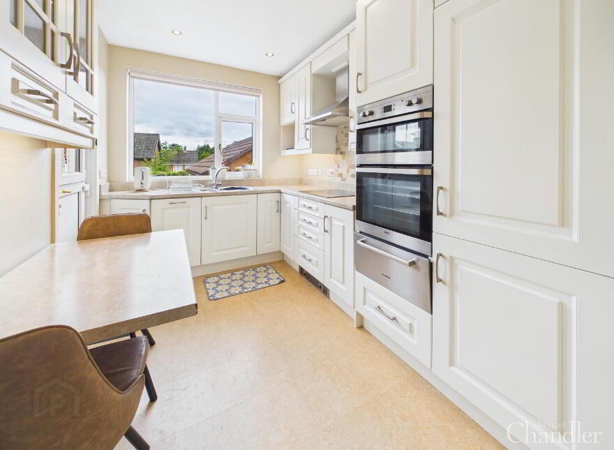 60 Glenholm Crescent, Belfast, BT8 6LS