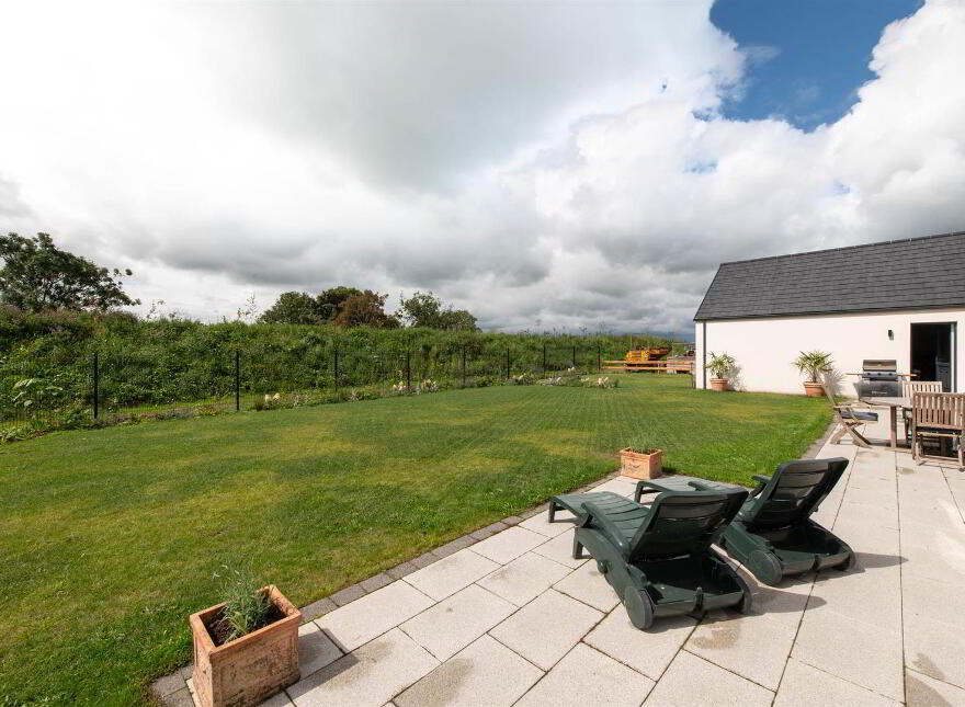 3 Willow Lane, Magheraknock Road, Ballynahinch, BT24 8FR
