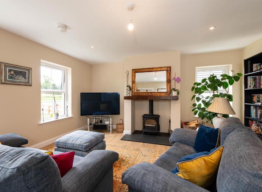 3 Willow Lane, Magheraknock Road, Ballynahinch, BT24 8FR