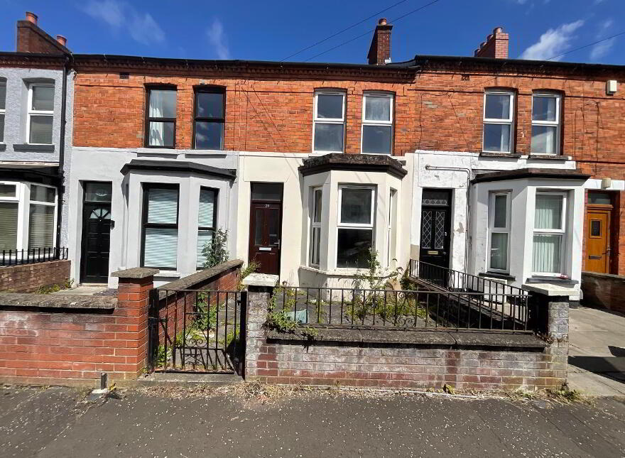29 Surrey Street, Off Lisburn Road, Belfast, BT9 7FR