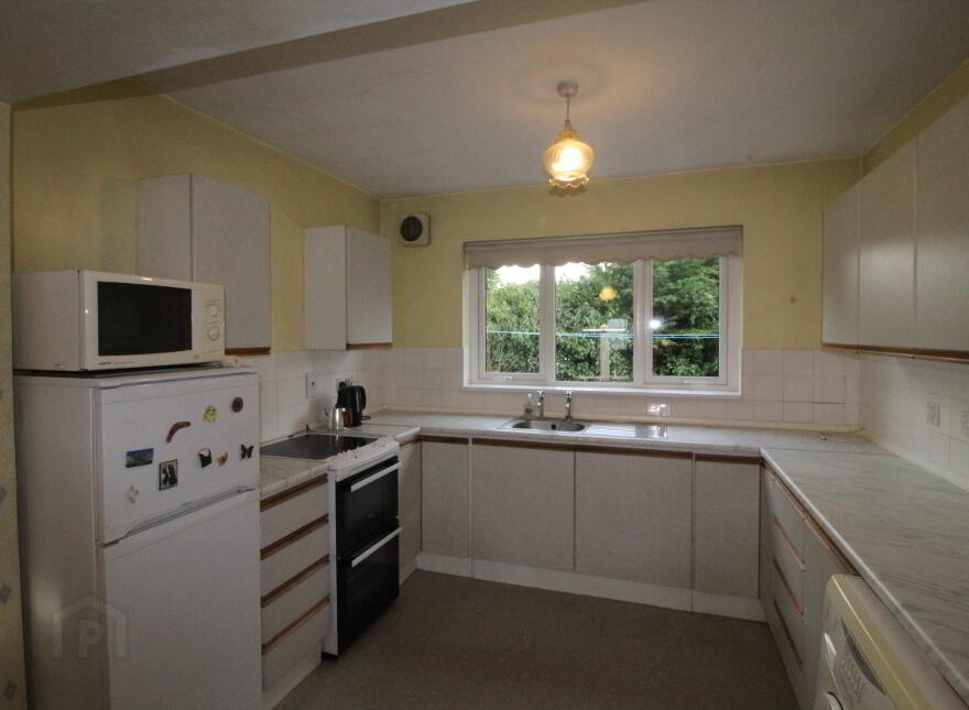 18 Drummaul Park, Randalstown, BT41 3AR