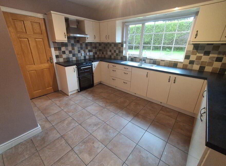 20 Nutfield Road, Lisnaskea, BT92 0LA