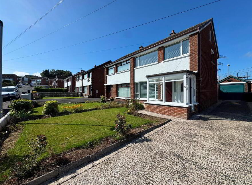 9 Waverley Avenue, Carnmoney Road, Newtownabbey, BT36 6RS