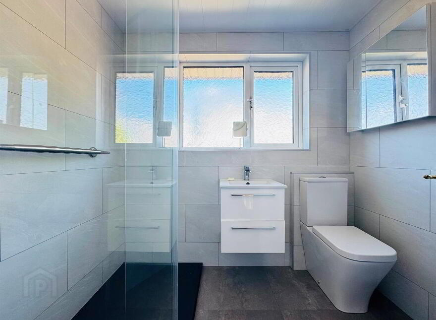 9 Waverley Avenue, Carnmoney Road, Newtownabbey, BT36 6RS