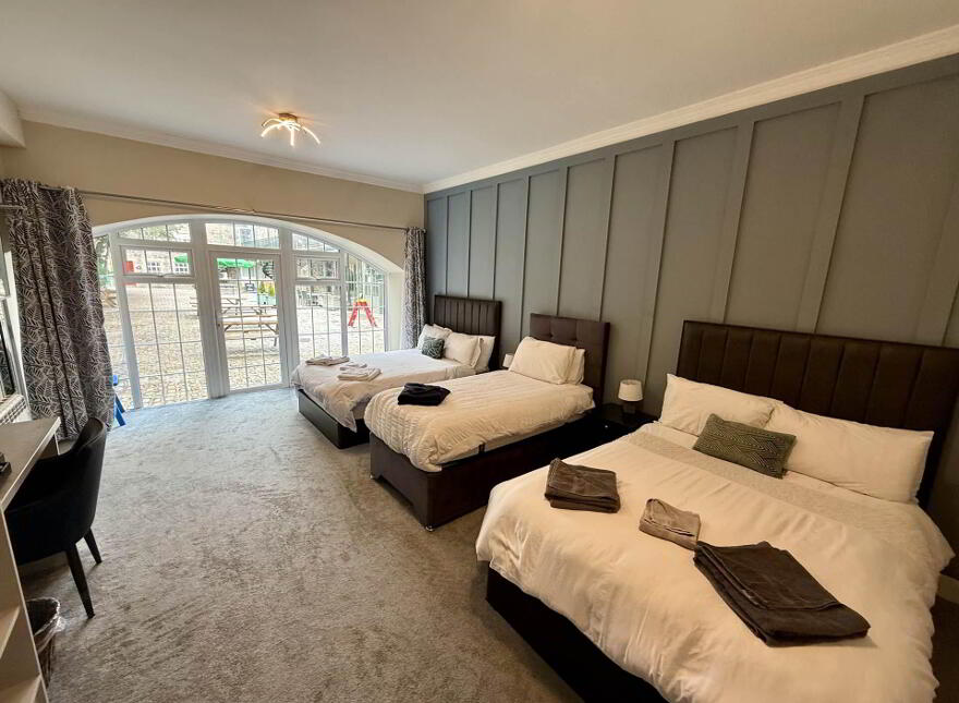 The Lodge, The Old Bond Store, Dillon Terrace, Ballina, F26N971