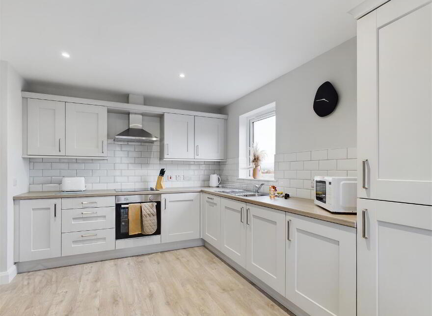 2 Bed, 124 Avoniel Road, Belfast, BT5 4SG