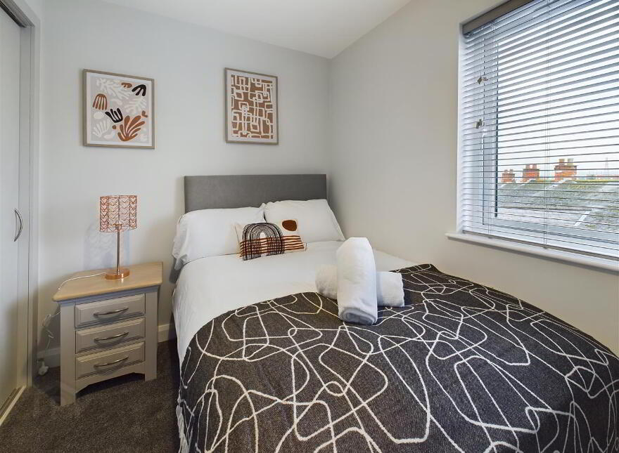 2 Bed, 124 Avoniel Road, Belfast, BT5 4SG