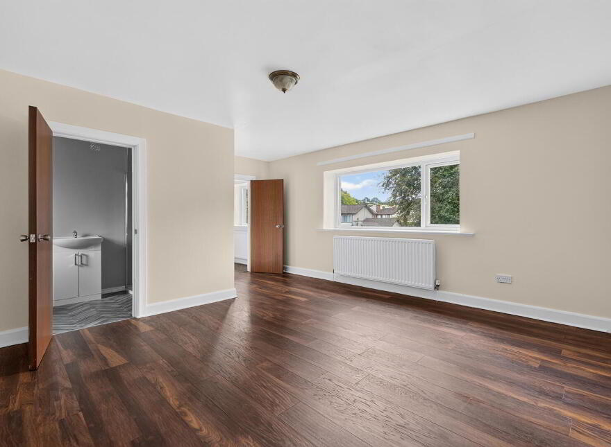 20 Brooklands Road, Newtownards, BT23 4TL