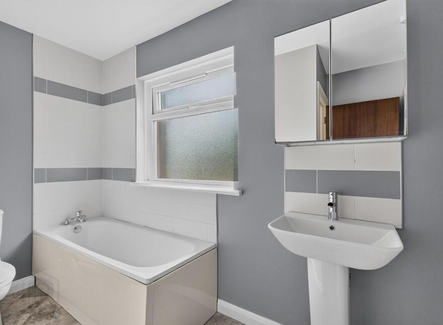 20 Brooklands Road, Newtownards, BT23 4TL