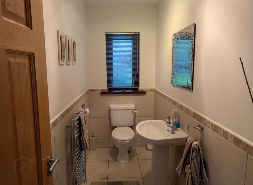 12 Ash Grove, Larne, BT40 2AE
