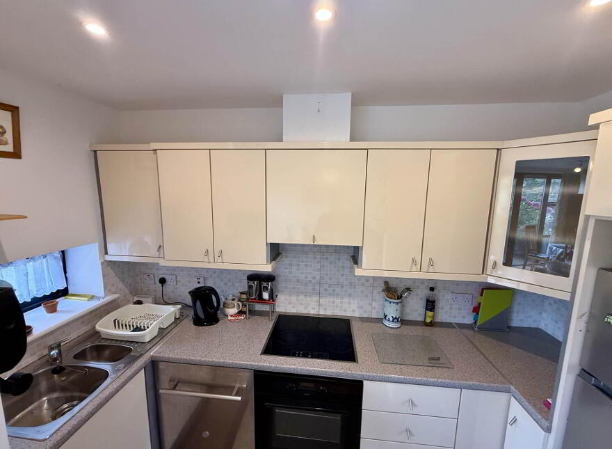 B2 Apartment Block, B Cormullen, Foxford, F26K702