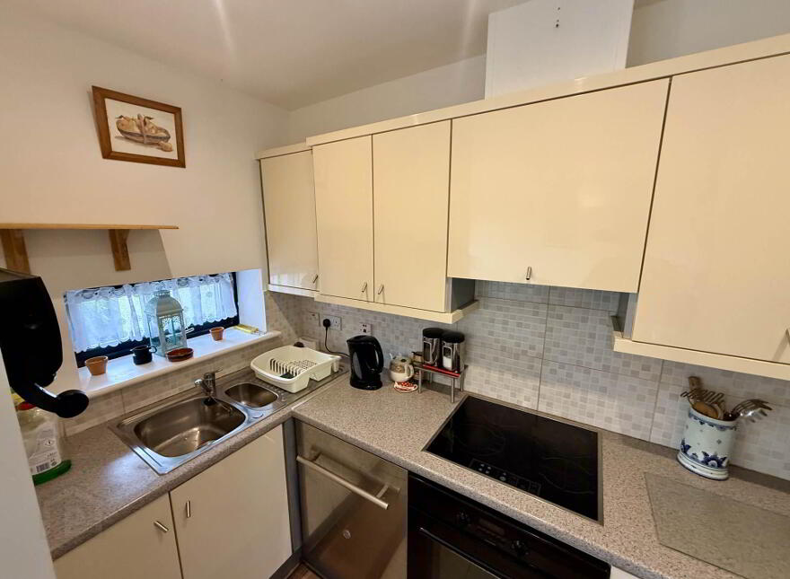 B2 Apartment Block, B Cormullen, Foxford, F26K702