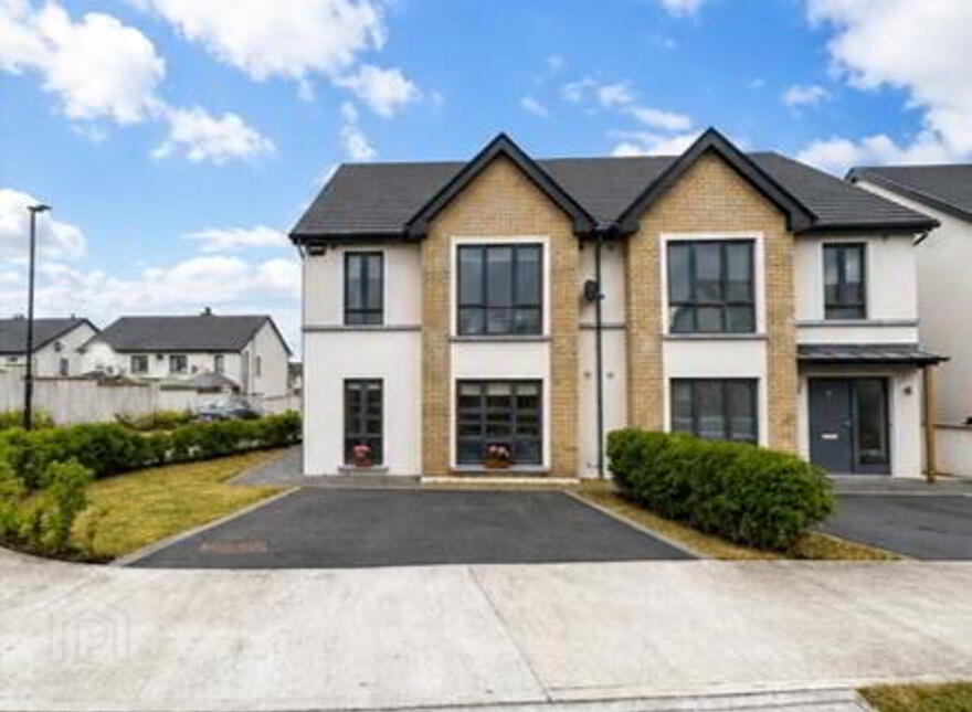 18 Crescent Avenue, Friary Walk, Callan, R95WK4N