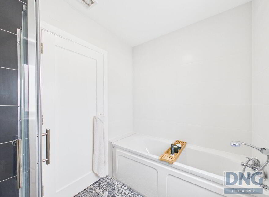 18 Crescent Avenue, Friary Walk, Callan, R95WK4N