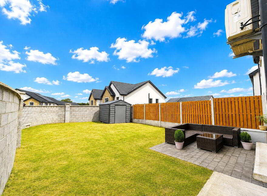 18 Crescent Avenue, Friary Walk, Callan, R95WK4N