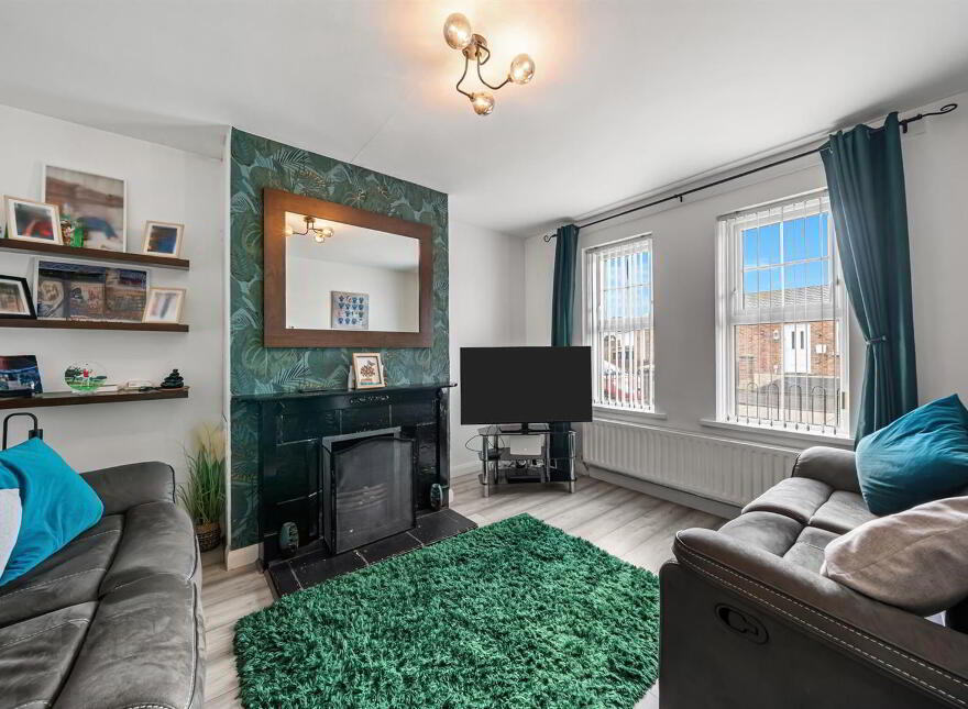2A Hollybush Gardens, Ballyclare, BT39 9AN