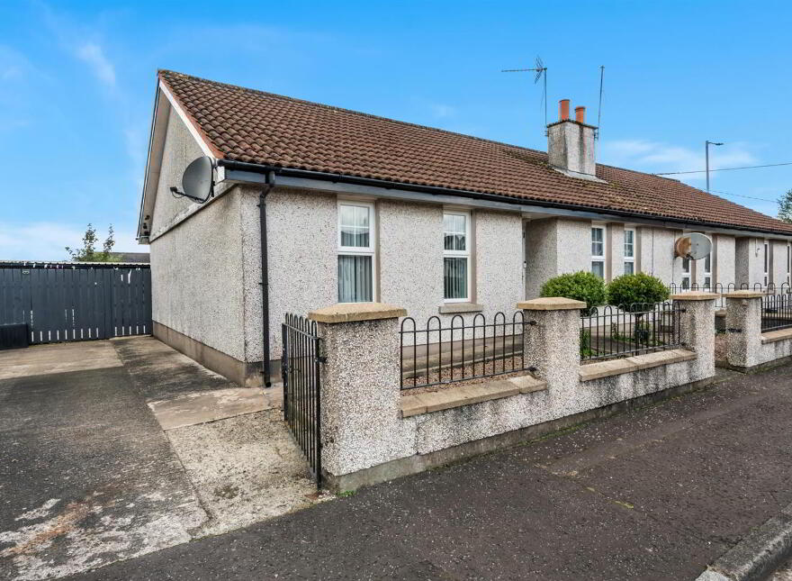 2A Hollybush Gardens, Ballyclare, BT39 9AN