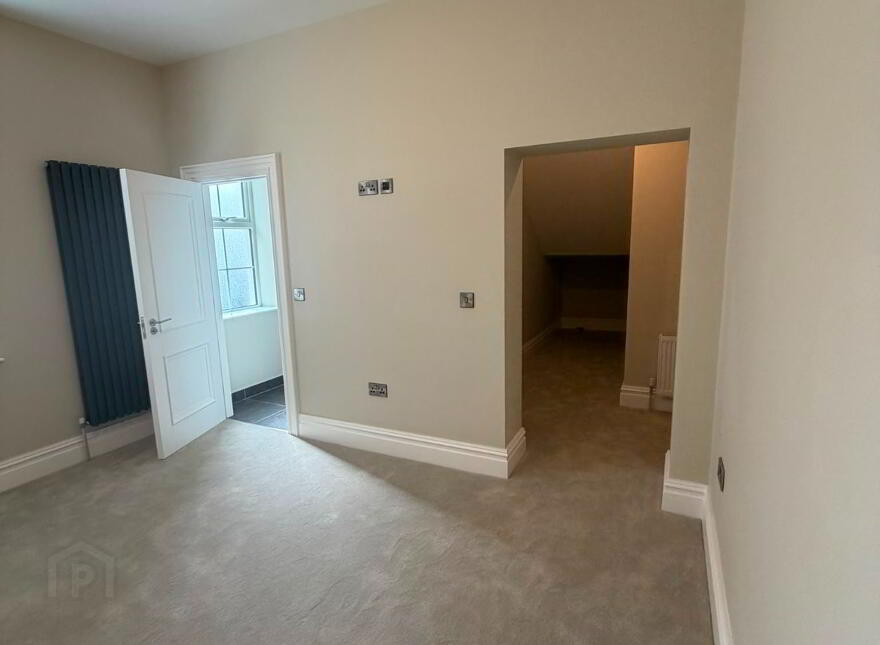 2, 31 Cromlyn Wood, Lisburn Road, Royal Hillsborough, BT26 6TX