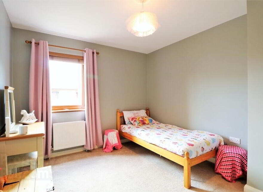 12a Riverdale Park, Portglenone, Ballymena, BT44 8HX