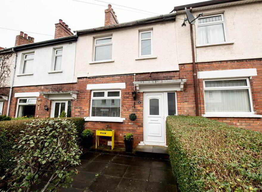 10 Strandburn Parade, Belfast, BT4 1LZ