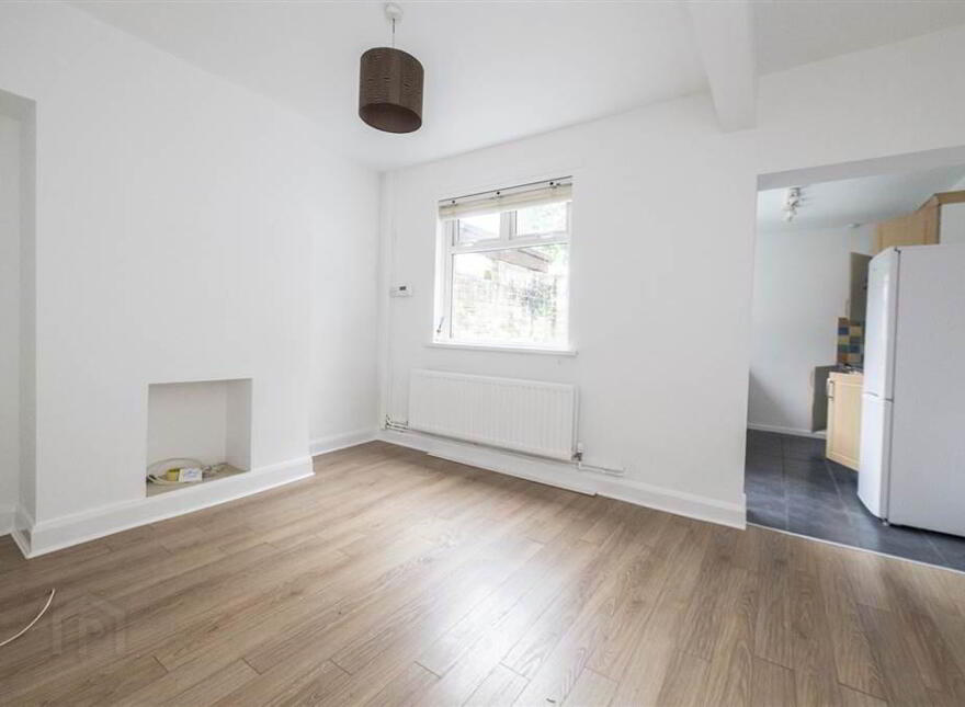 10 Strandburn Parade, Belfast, BT4 1LZ