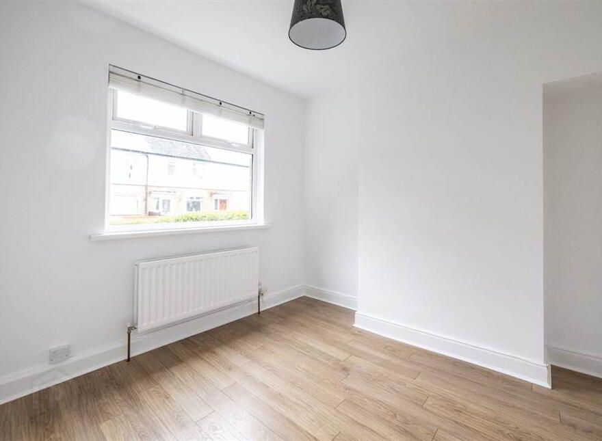 10 Strandburn Parade, Belfast, BT4 1LZ