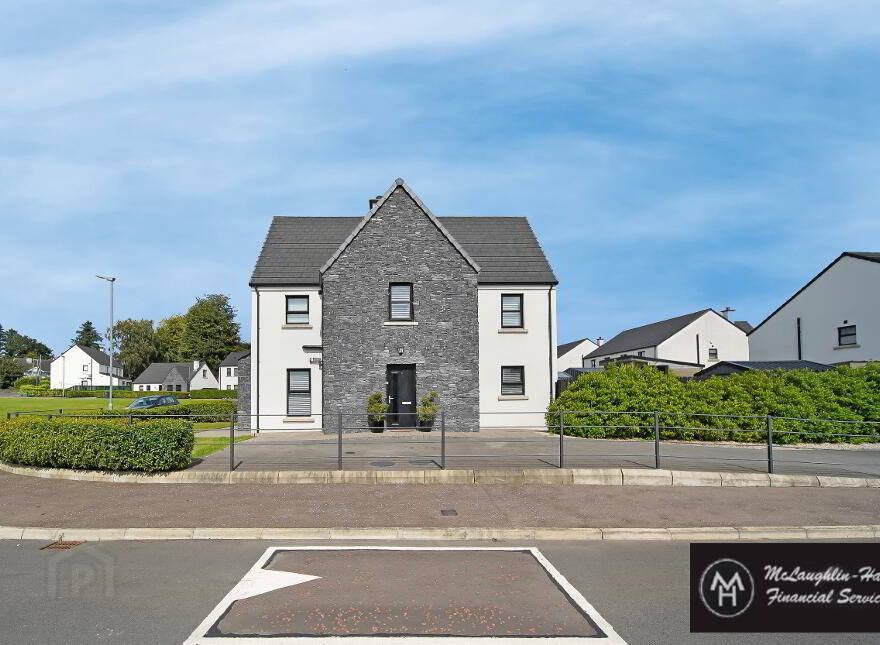 8 Riverview Manor, Castlederg, BT81 7EN