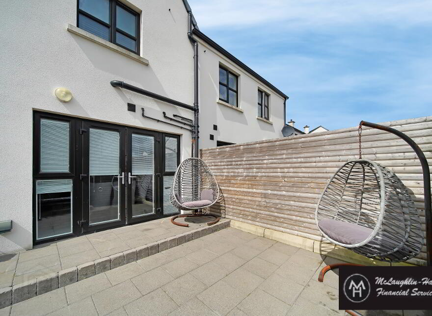 8 Riverview Manor, Castlederg, BT81 7EN