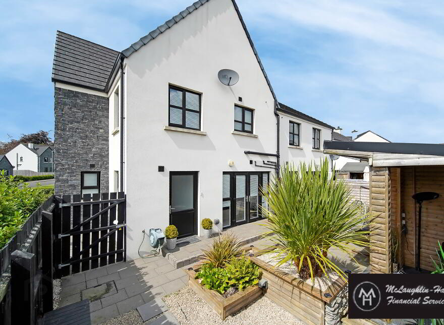 8 Riverview Manor, Castlederg, BT81 7EN