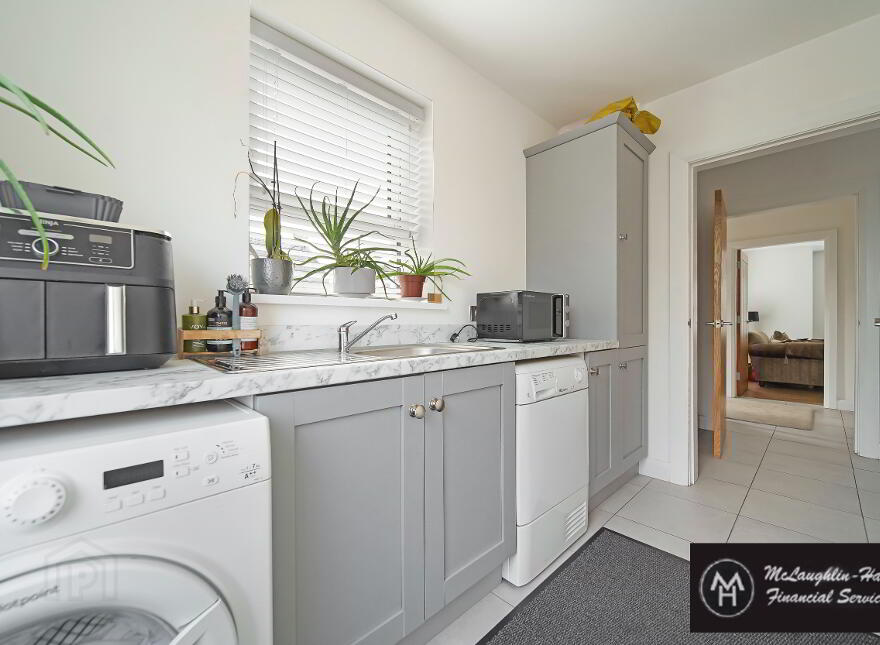 8 Riverview Manor, Castlederg, BT81 7EN