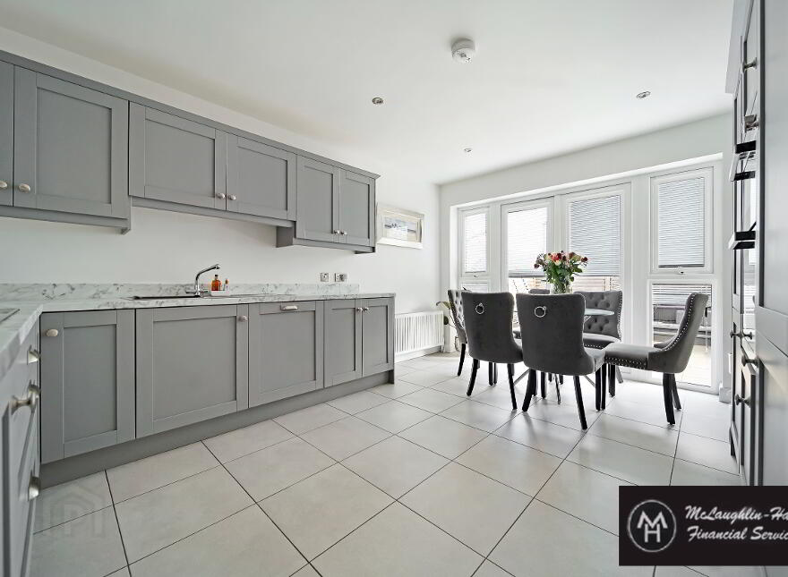 8 Riverview Manor, Castlederg, BT81 7EN